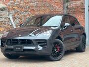 2020 PORSCHE MACAN
