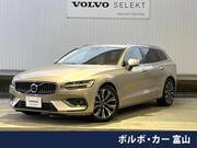 2022 VOLVO V60