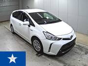 2017 TOYOTA PRIUS ALPHA S