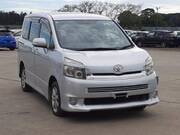 2009 TOYOTA VOXY Z