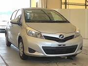 2013 TOYOTA VITZ F