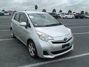 2012 TOYOTA RACTIS G