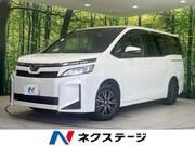 2018 TOYOTA VOXY X
