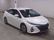 2019 TOYOTA PRIUS PHV