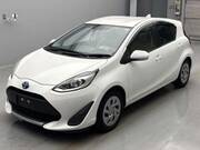 2020 TOYOTA AQUA