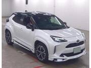 2025 TOYOTA YARIS CROSS