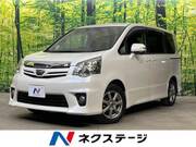 2010 TOYOTA NOAH