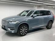 2022 VOLVO XC90