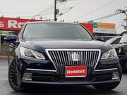 2013 TOYOTA CROWN HYBRID