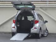 2011 TOYOTA RACTIS G