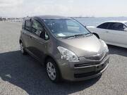 2010 TOYOTA RACTIS G
