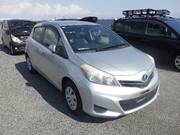 2013 TOYOTA VITZ F