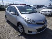 2014 TOYOTA VITZ F