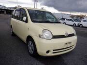 2004 TOYOTA SIENTA X