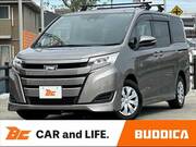 2018 TOYOTA NOAH