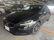 2018 VOLVO V40