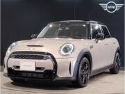 2022 BMW MINI