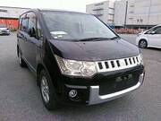 2011 MITSUBISHI DELICA D5