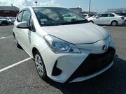 2017 TOYOTA VITZ U