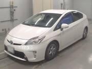 2014 TOYOTA PRIUS S