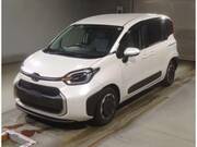 2023 TOYOTA SIENTA