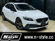 2014 VOLVO V40