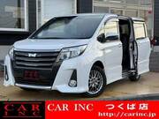 2017 TOYOTA NOAH