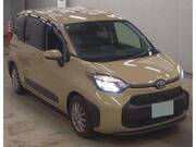 2024 TOYOTA SIENTA X