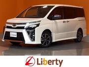 2018 TOYOTA VOXY