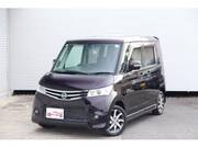 2010 NISSAN ROOX