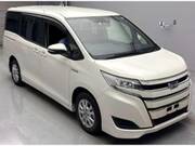 2017 TOYOTA NOAH HYBRID X