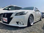 2015 TOYOTA CROWN HYBRID
