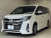 2018 TOYOTA NOAH