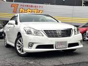 2011 TOYOTA CROWN ROYAL