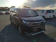 2019 TOYOTA NOAH
