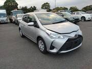 2018 TOYOTA VITZ F