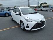 2018 TOYOTA VITZ F