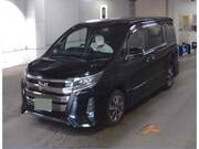 2017 TOYOTA NOAH