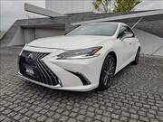 2022 LEXUS ES