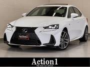 2017 LEXUS IS
