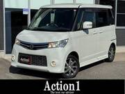 2012 NISSAN ROOX