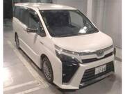 2018 TOYOTA VOXY