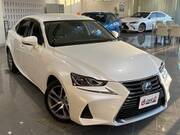 2020 LEXUS IS