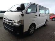 2011 TOYOTA HIACE VAN