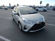 2017 TOYOTA VITZ F
