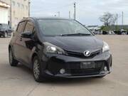 2015 TOYOTA VITZ F