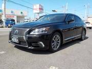 2013 LEXUS LS