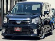 2011 TOYOTA NOAH