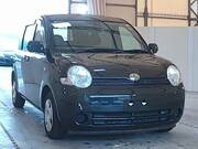 2004 TOYOTA SIENTA X