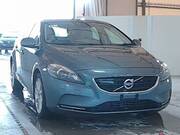 2014 VOLVO V40